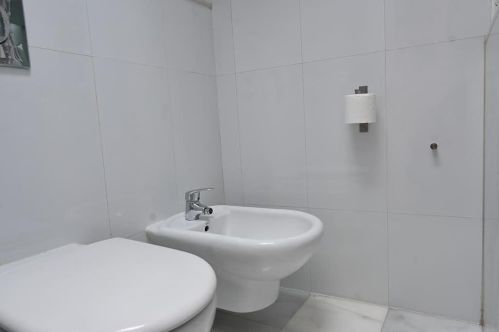 For You Rentals Apartamento Temporal Con Encanto A Pocos Metros Del Sol Myr13 马德里 外观 照片