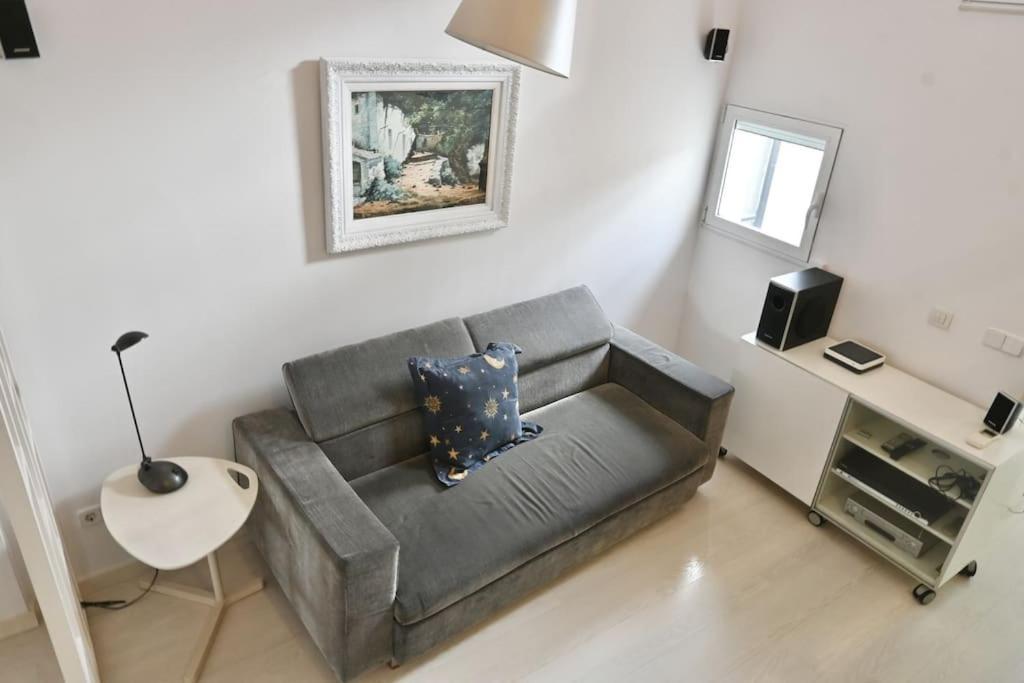 For You Rentals Apartamento Temporal Con Encanto A Pocos Metros Del Sol Myr13 马德里 外观 照片