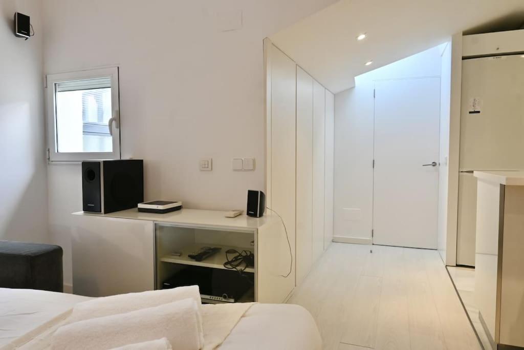For You Rentals Apartamento Temporal Con Encanto A Pocos Metros Del Sol Myr13 马德里 外观 照片