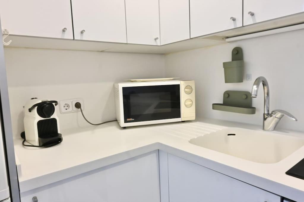 For You Rentals Apartamento Temporal Con Encanto A Pocos Metros Del Sol Myr13 马德里 外观 照片